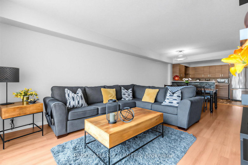 504 - 309 Major Mackenzie Dr E, Richmond Hill, L4C 9V5 | Image 3