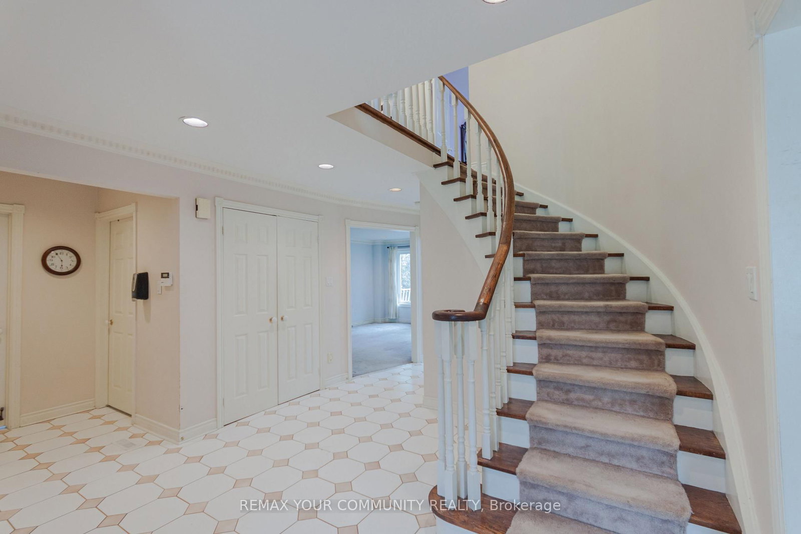 Detached House for sale at 47 Elmsley Drive, Richmond Hill, Ontario, L4C 8N7 - Observatory - MLS: N12963268