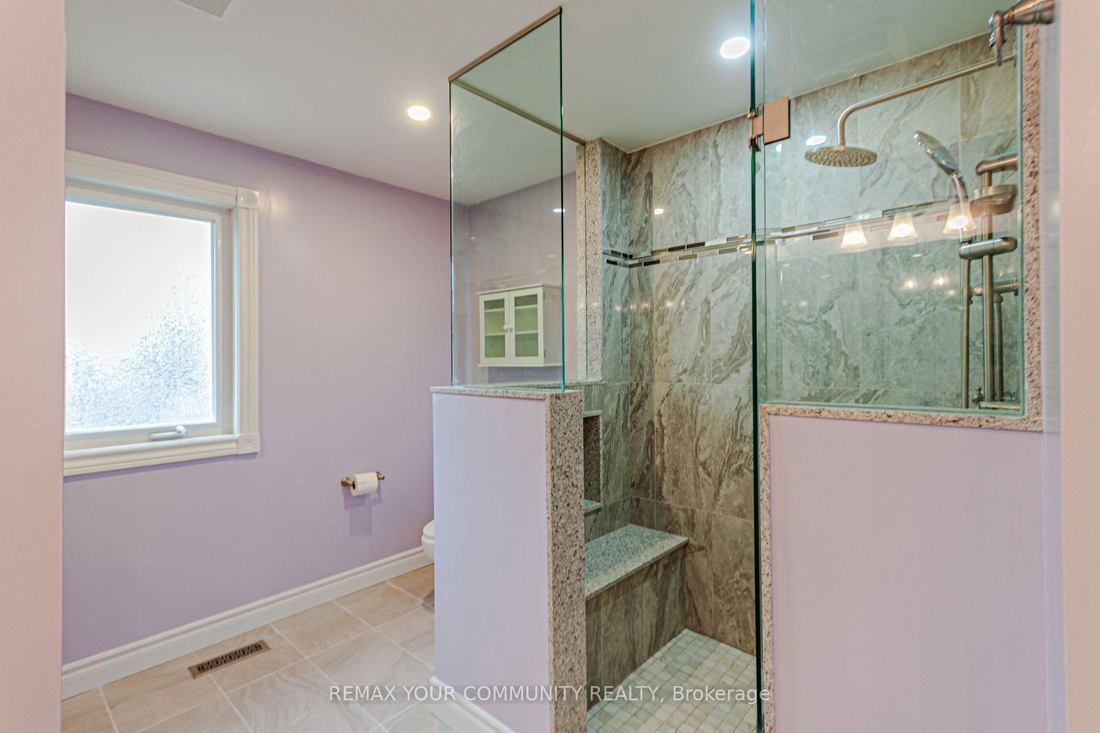 Detached House for sale at 47 Elmsley Drive, Richmond Hill, Ontario, L4C 8N7 - Observatory - MLS: N12963268