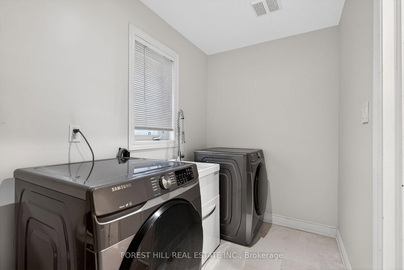 Detached House for sale at 15 Toporowski Avenue, Richmond Hill, Ontario, L4S 2G8 - Rouge Woods - MLS: N12963370