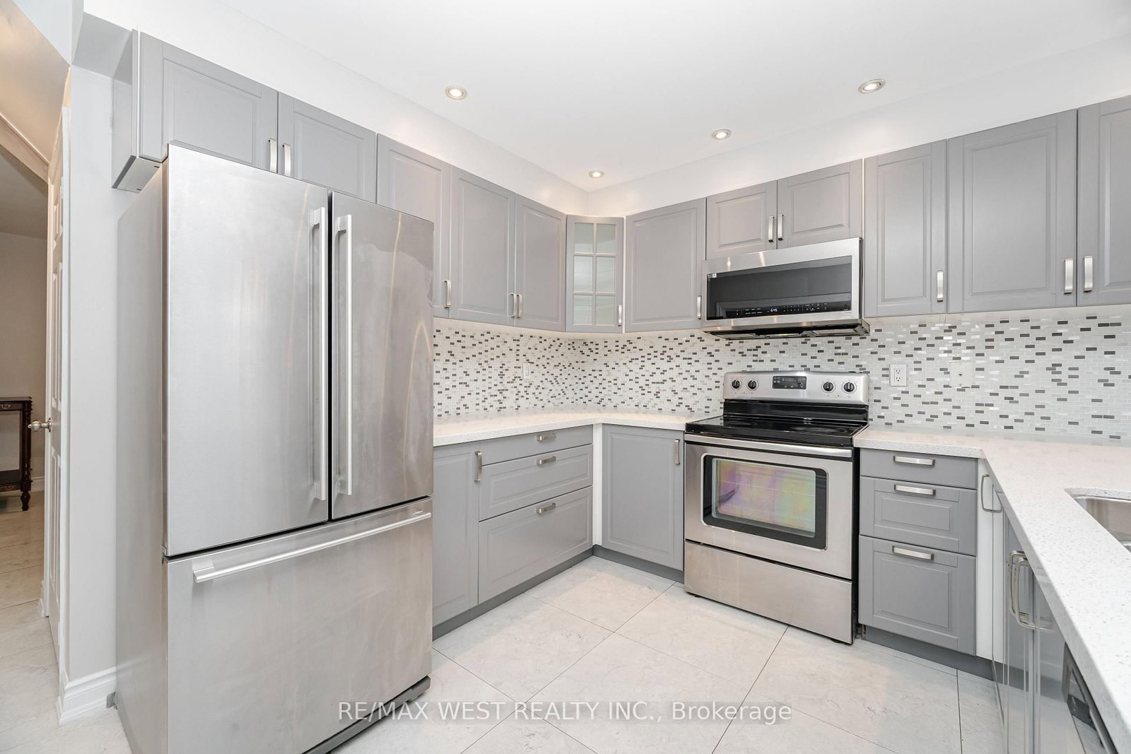 Detached House for sale at 86 Dina Road, Vaughan, Ontario, L6A 1L7 - Maple - MLS: N12963392