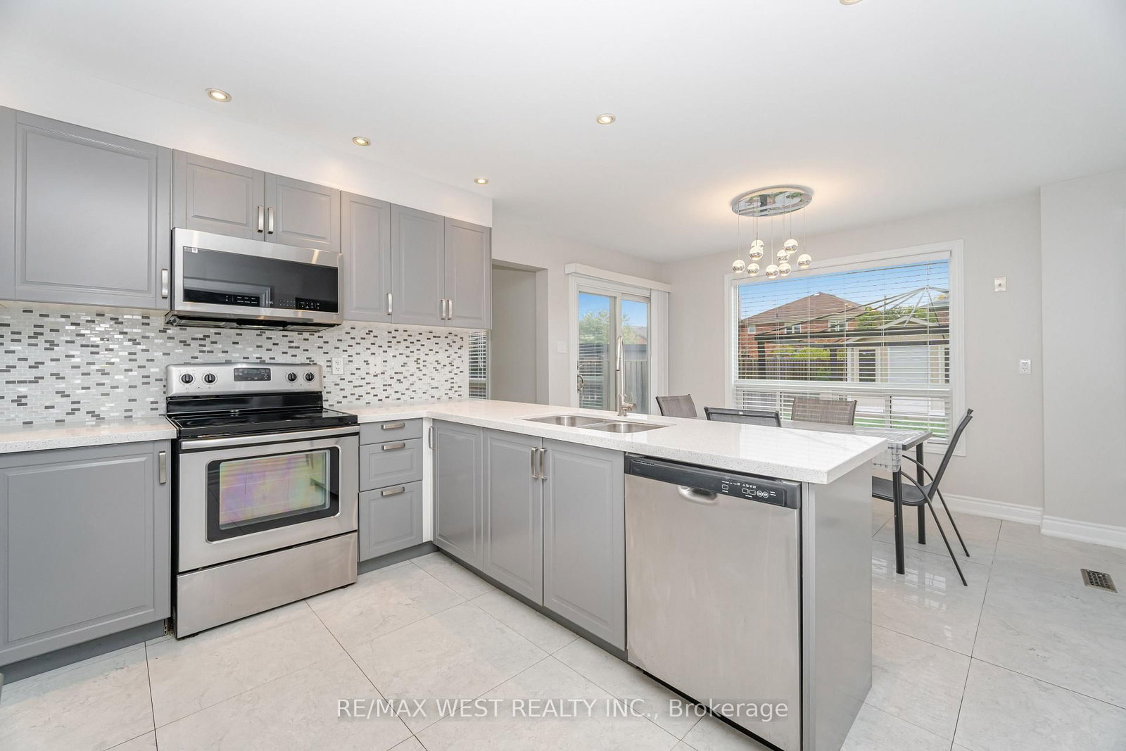 Detached House for sale at 86 Dina Road, Vaughan, Ontario, L6A 1L7 - Maple - MLS: N12963392