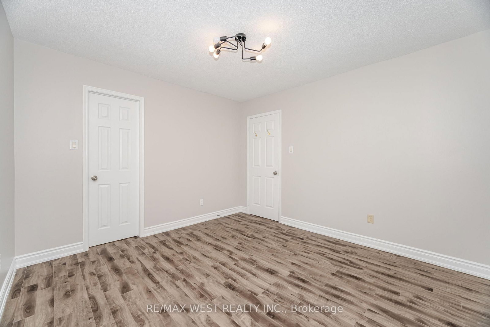 Detached House for sale at 86 Dina Road, Vaughan, Ontario, L6A 1L7 - Maple - MLS: N12963392