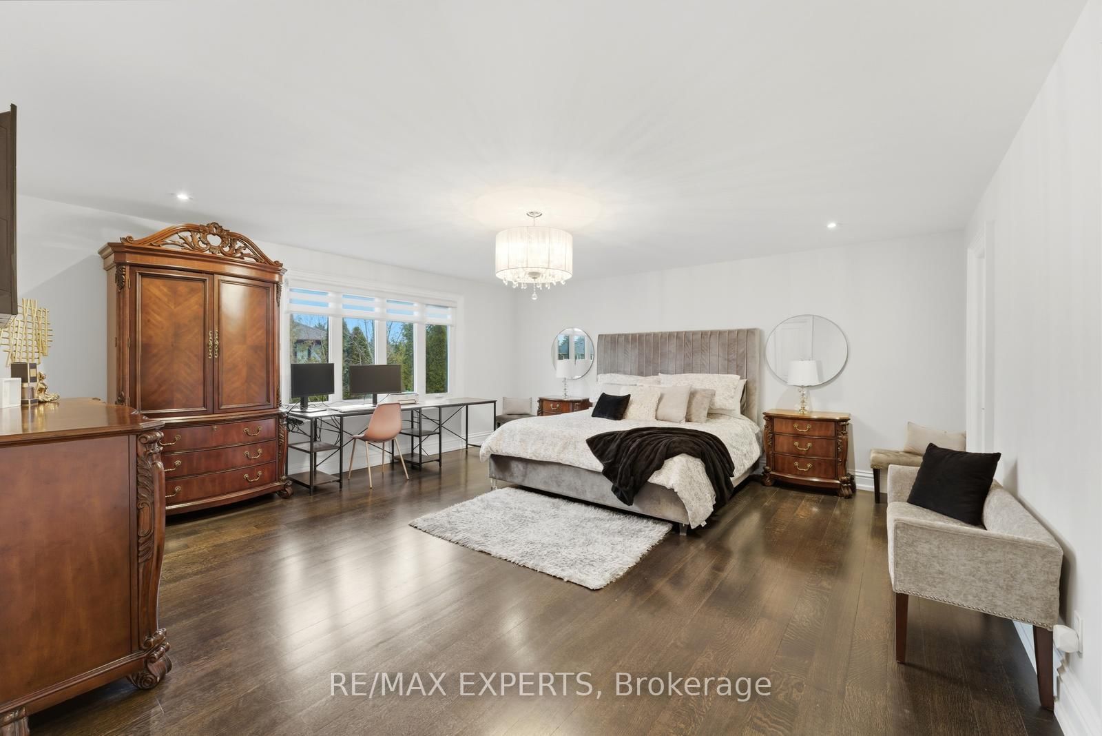 Detached House sold at 102 Kiloran Avenue, Vaughan, Ontario, L4L 3A8 - Islington Woods - MLS: N12963586