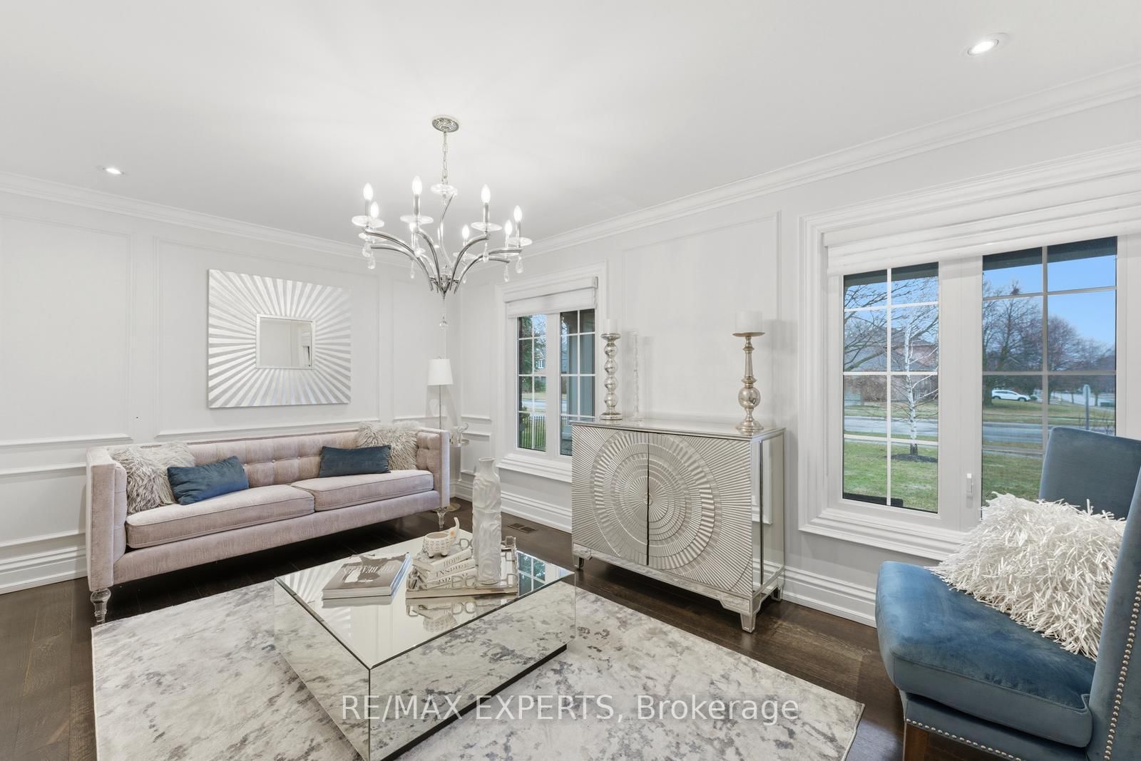 Detached House sold at 102 Kiloran Avenue, Vaughan, Ontario, L4L 3A8 - Islington Woods - MLS: N12963586