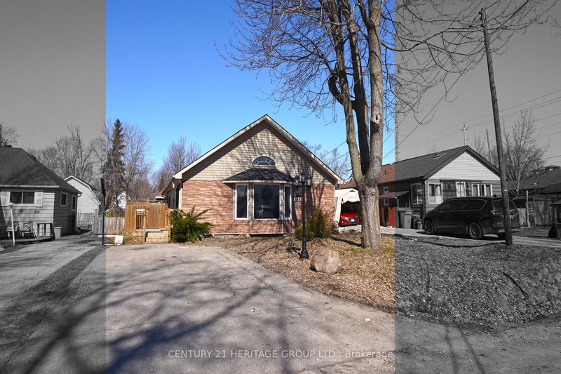 home for sale on 236 Simcoe Avenue