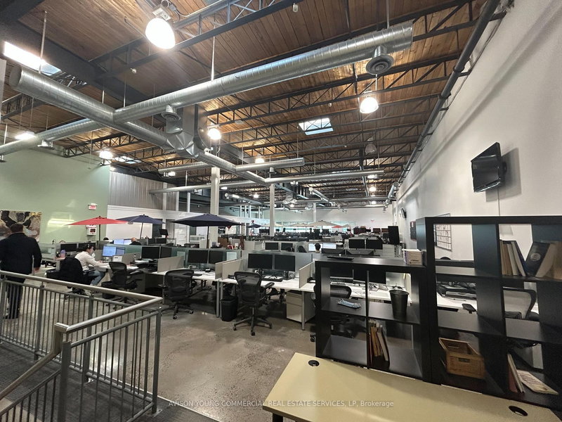 GF - 247 Main St S, Newmarket, L3Y 3Z4 | Image 3