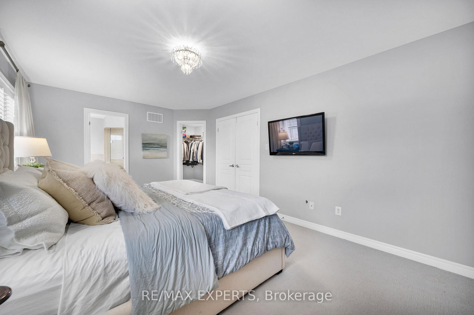 Detached House for sale at 21 Beth Avenue, Richmond Hill, Ontario, L4E 0J8 - Jefferson - MLS: N12963784