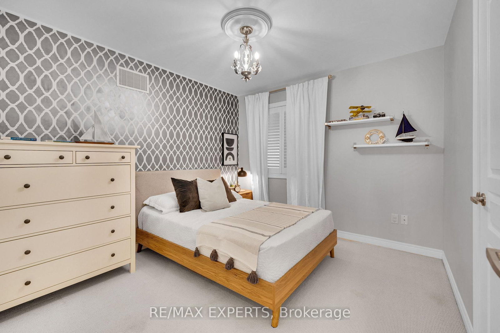 Detached House for sale at 21 Beth Avenue, Richmond Hill, Ontario, L4E 0J8 - Jefferson - MLS: N12963784