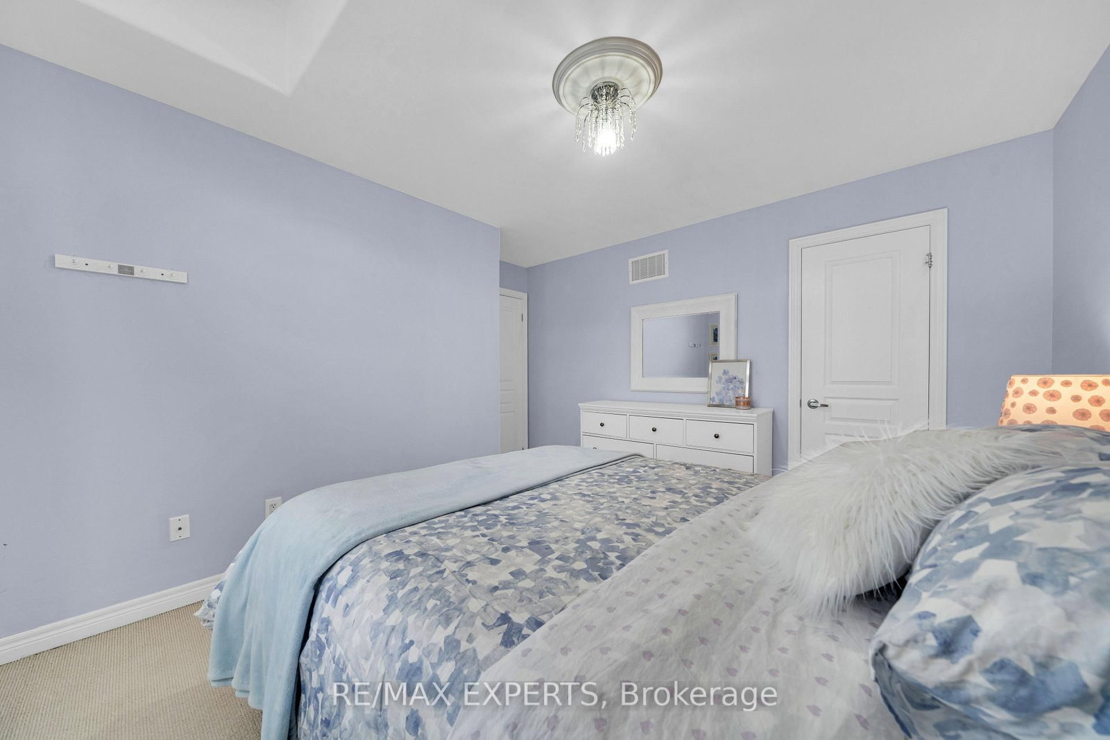 Detached House for sale at 21 Beth Avenue, Richmond Hill, Ontario, L4E 0J8 - Jefferson - MLS: N12963784