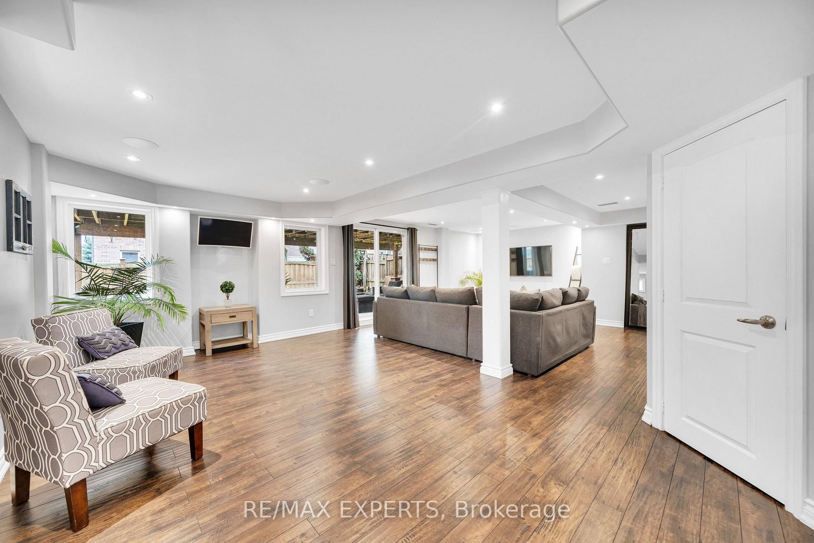 Detached House for sale at 21 Beth Avenue, Richmond Hill, Ontario, L4E 0J8 - Jefferson - MLS: N12963784