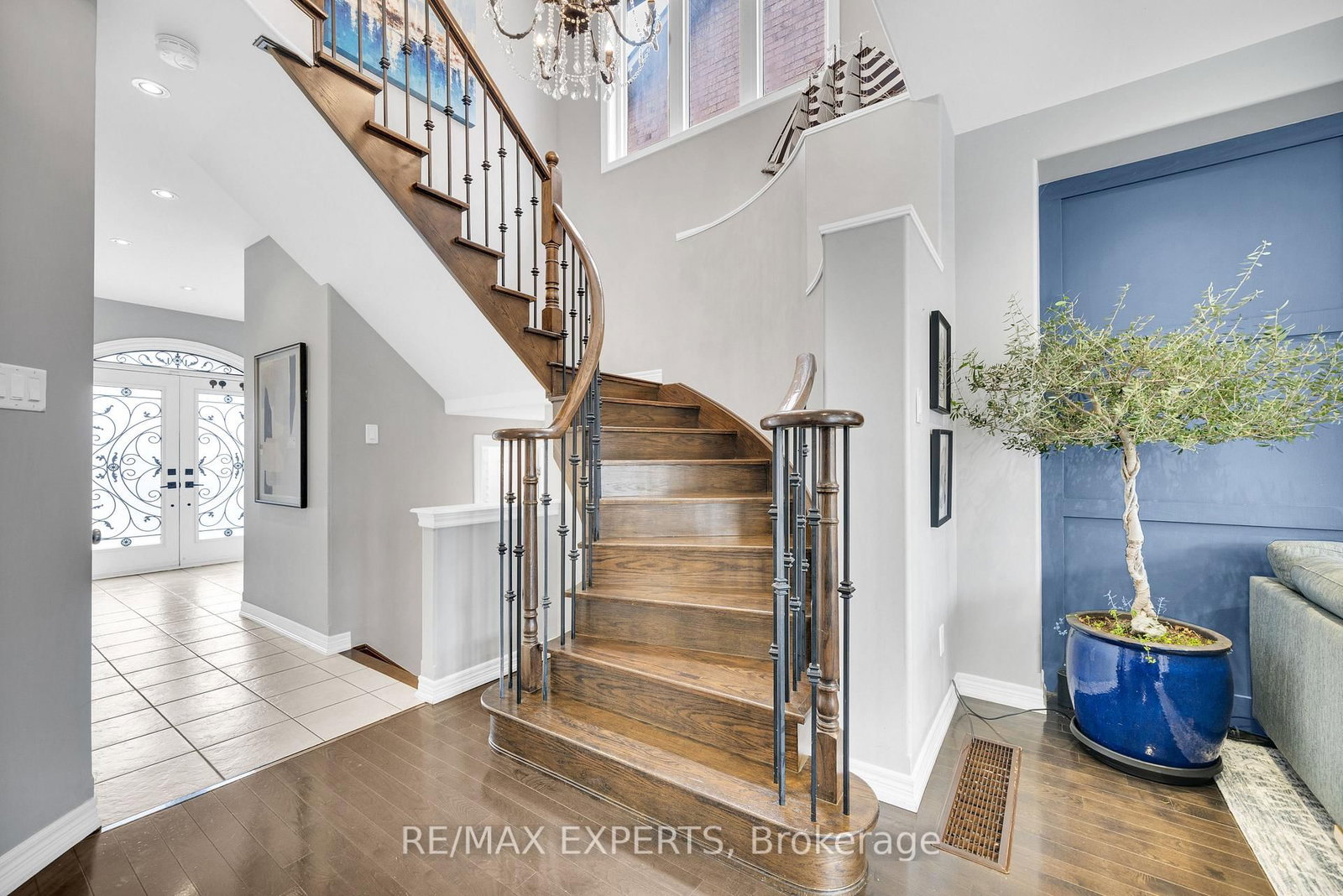 Detached House for sale at 21 Beth Avenue, Richmond Hill, Ontario, L4E 0J8 - Jefferson - MLS: N12963784