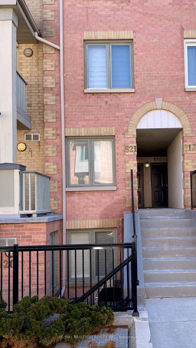 821 - 75 Weldrick Rd | Richmond Hill | Image