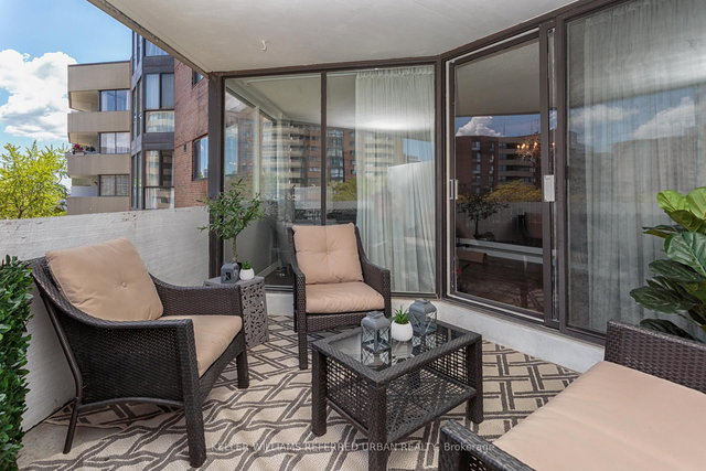 605 - 70 Baif Boulevard