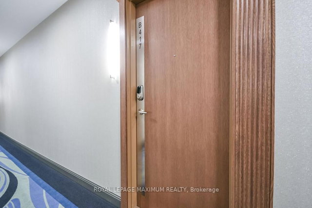 B417 - 271 Sea Ray Avenue