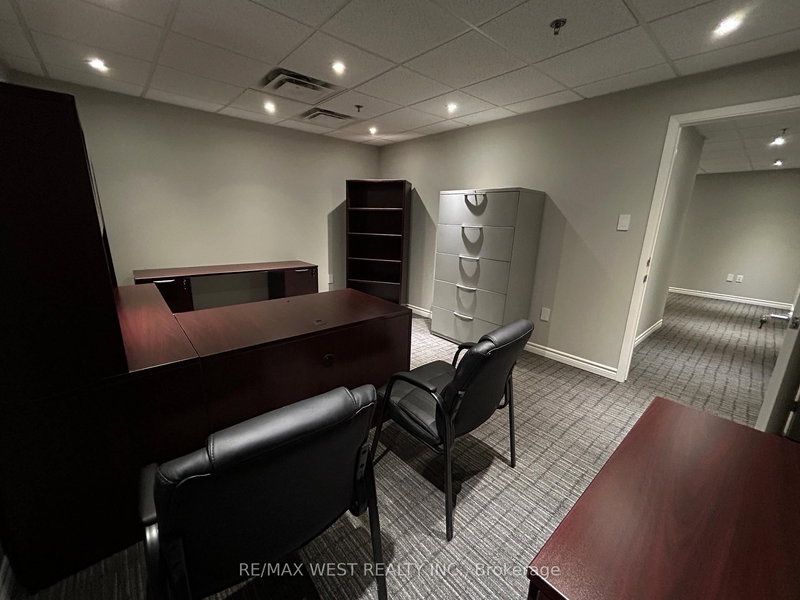 3 - 176 Rivermede Rd, Vaughan, L4K 3M7 | Image 2