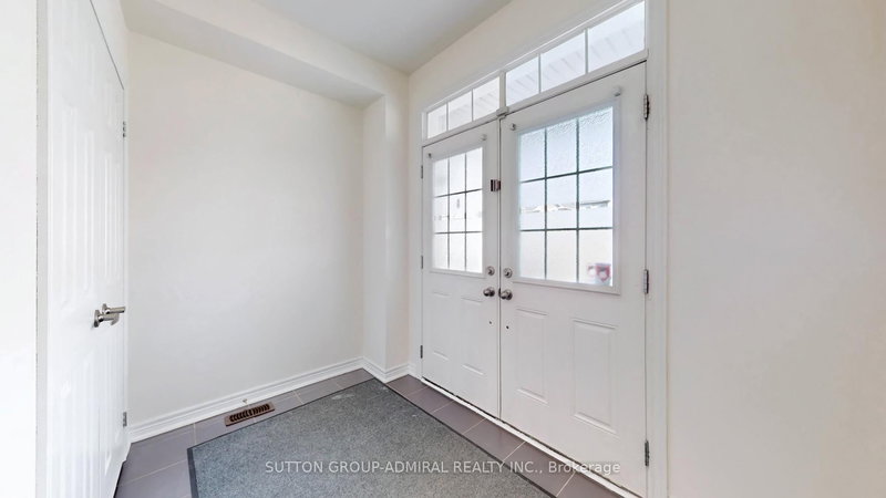 75 Lauderdale Dr, Vaughan, L6A 4G7 | Image 3