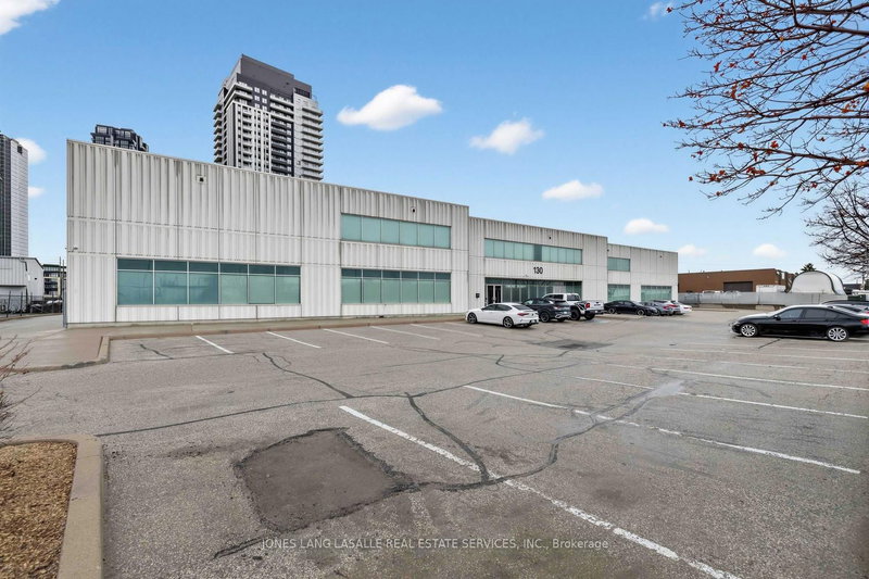 130 Doughton Rd, Vaughan, L1K 1R3 | Image 3