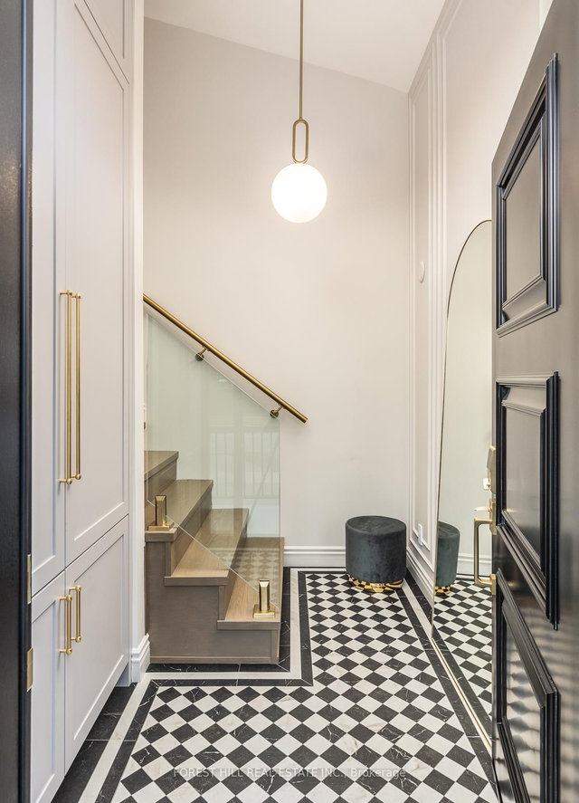 Upper - 596 Woodbridge Avenue