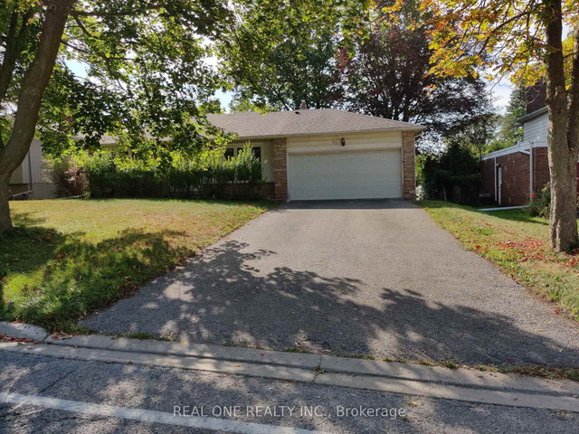 Upper - 93 Southdale Drive