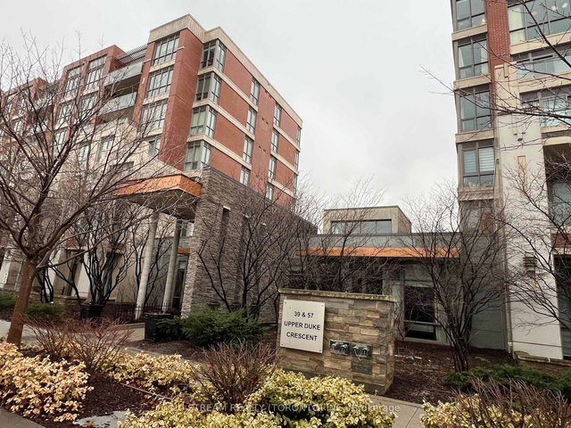 423 - 39 Upper Duke Crescent