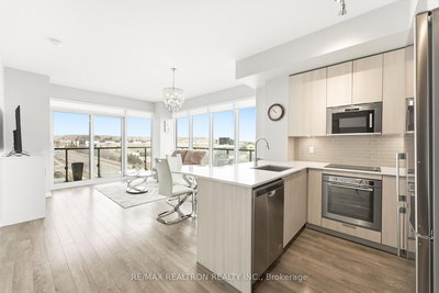 305 - 99 Eagle Rock Way | Vaughan | Image