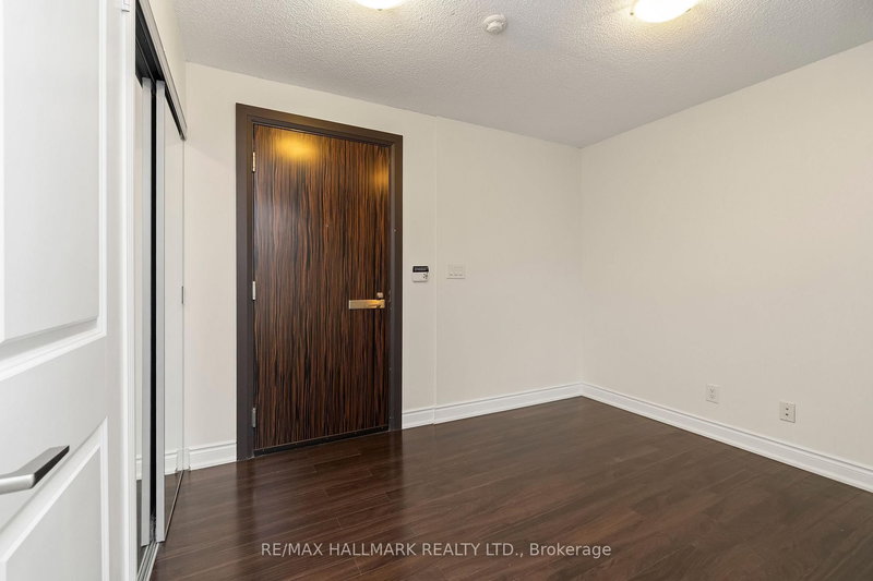 308 - 253 South Park Rd, Markham, L3T 0B4 | Image 2