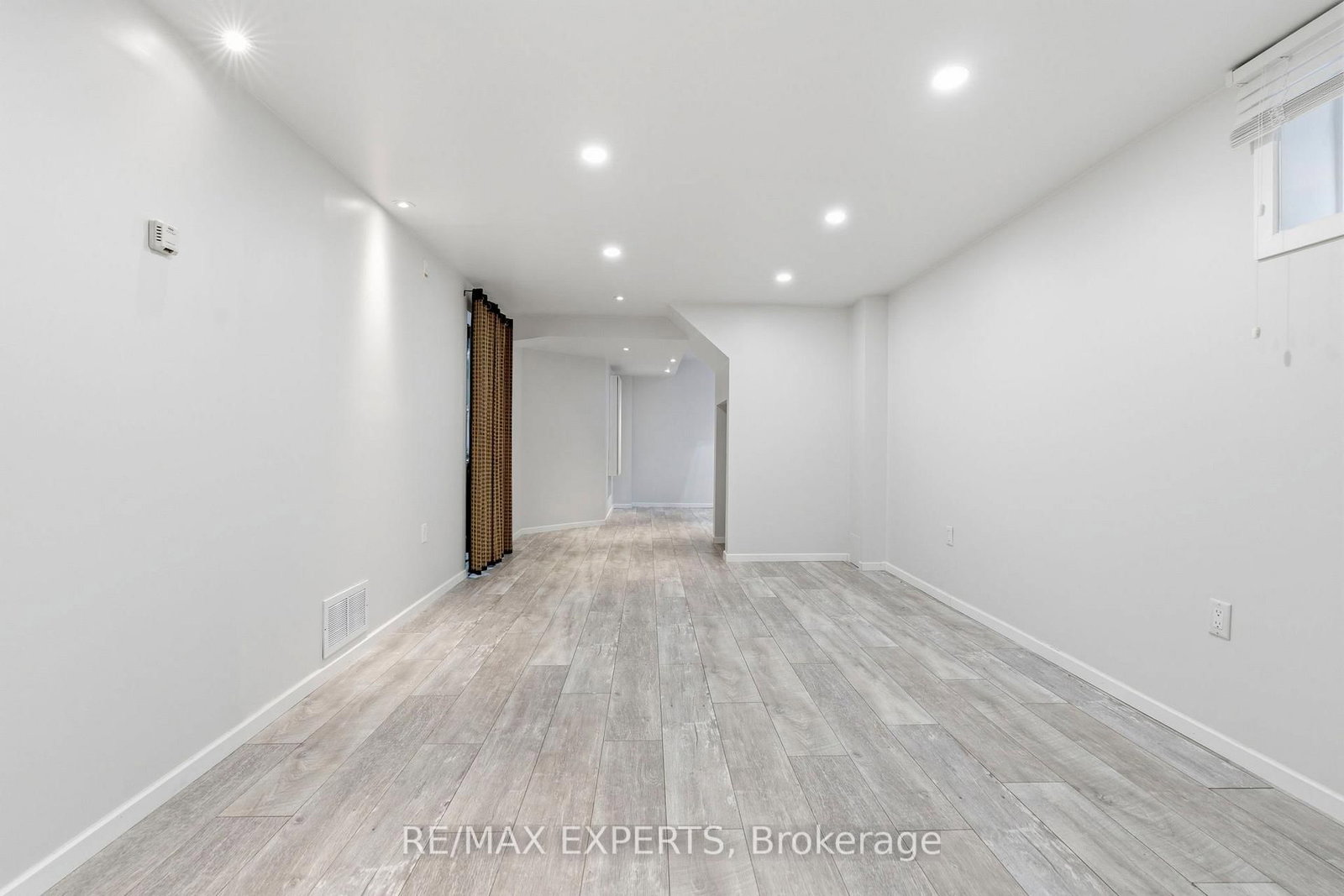 Detached House for sale at 2174 Taggart Court, Innisfil, Ontario, L9S 0C4 - Alcona - MLS: N12964988