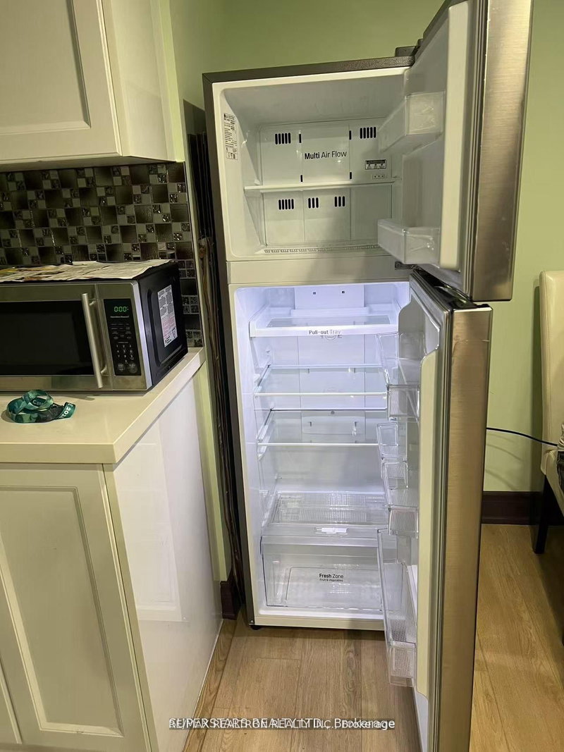 742 Hammersly Blvd, Markham, L6E 2B2 | Image 2