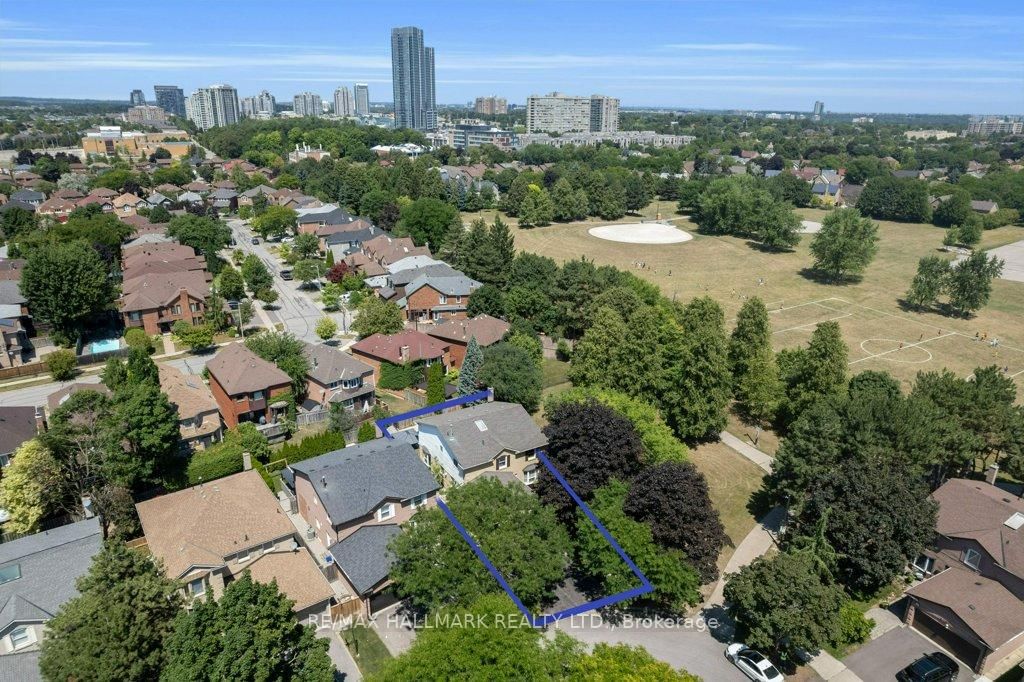 Detached House for sale at 85 Colvin Crescent, Vaughan, Ontario, L4J 2N7 - Brownridge - MLS: N12965166