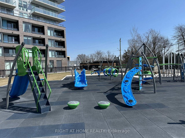 1404 - 185 Deerfield Road