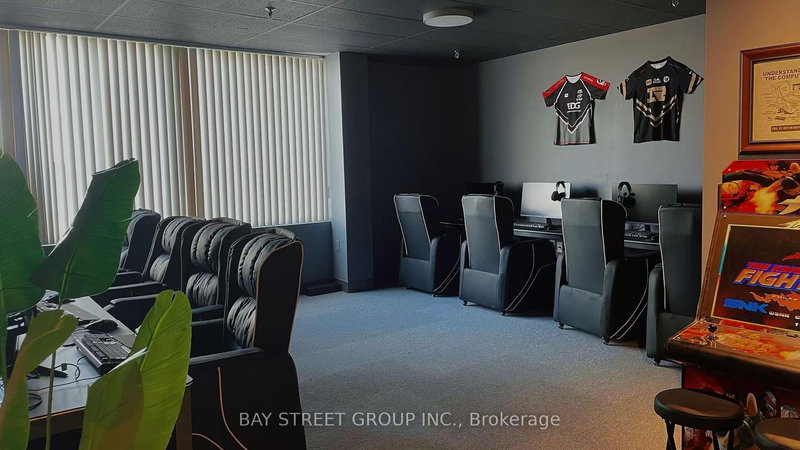 202 - 70 Valleywood Dr, Markham, L3R 4T5 | Image 3