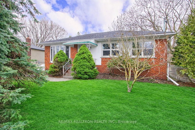 72 Monkswood Crescent