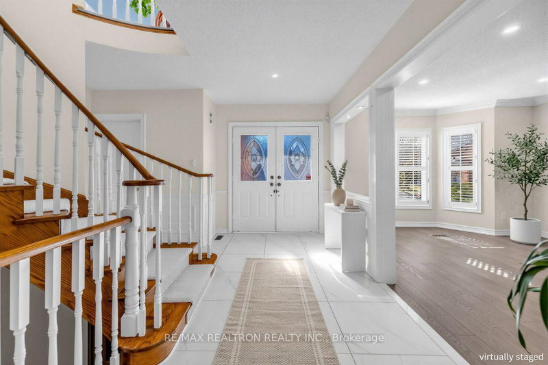 10 MACRILL Rd, Markham, L6C 1S2 | Image 3