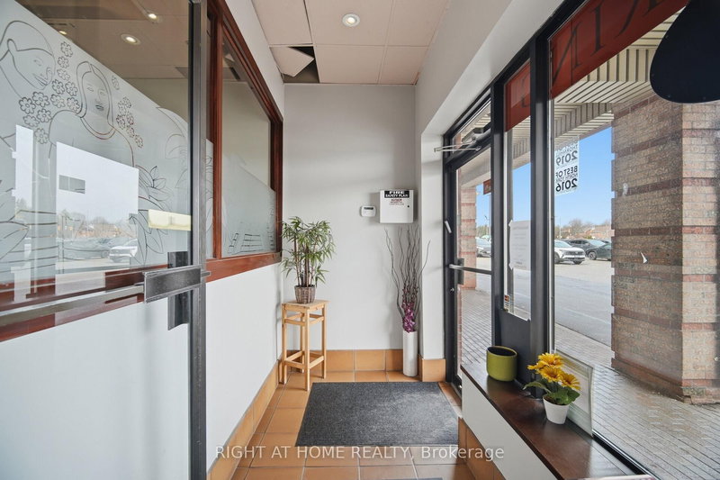 #15 - 441 Clark Ave, Vaughan, L4J 6W7 | Image 2