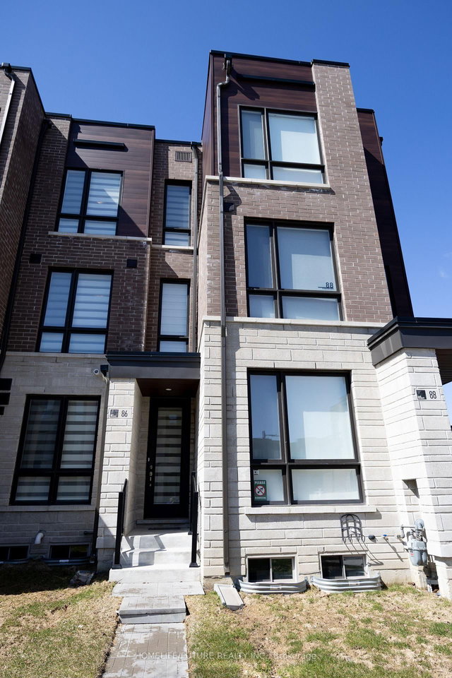 86 Stauffer Crescent