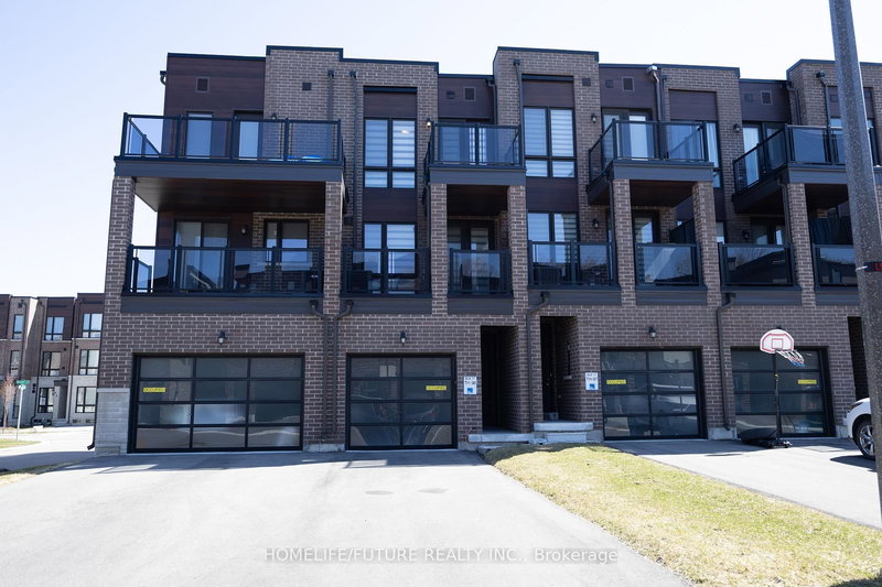 86 Stauffer Cres, Markham, L6B 1R1 | Image 2