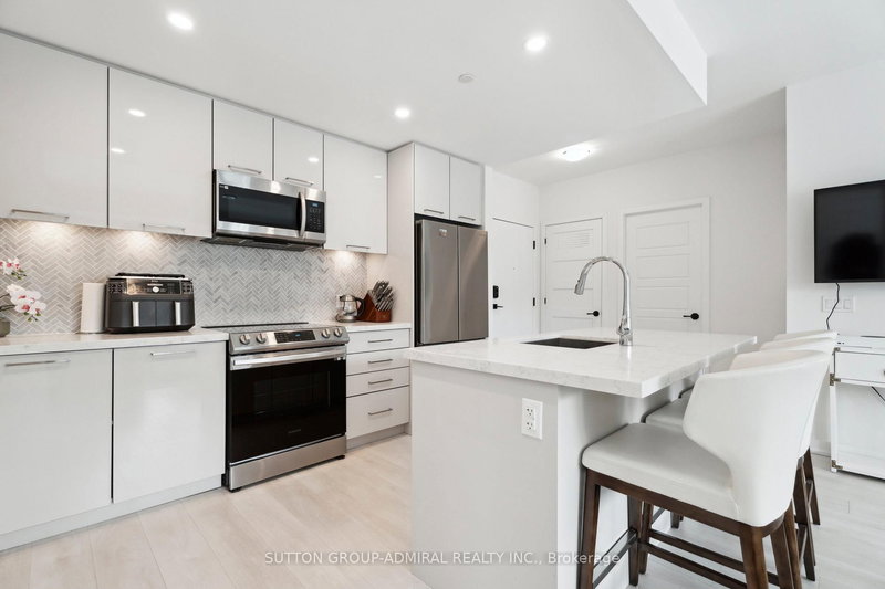 328 - 415 Sea Ray Ave, Innisfil, L9S 0R5 | Image 3