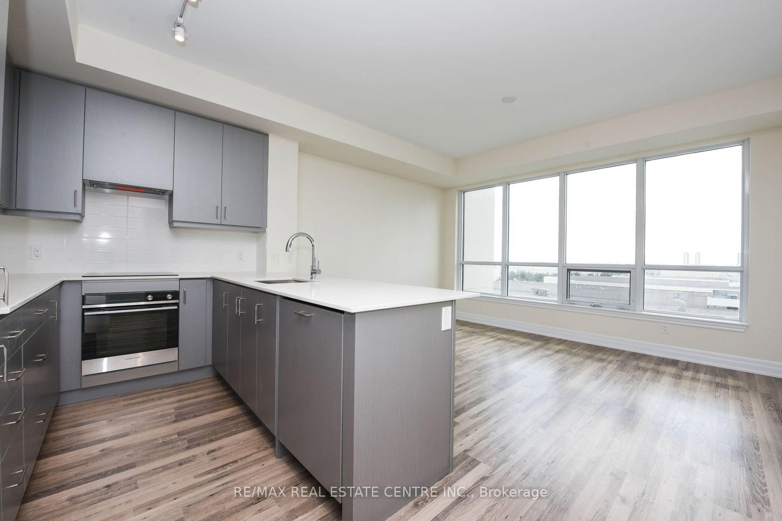 Condo for sale at 508-9075 Jane Street, Vaughan, Ontario, L4K 0L7 - Concord - MLS: N12968772