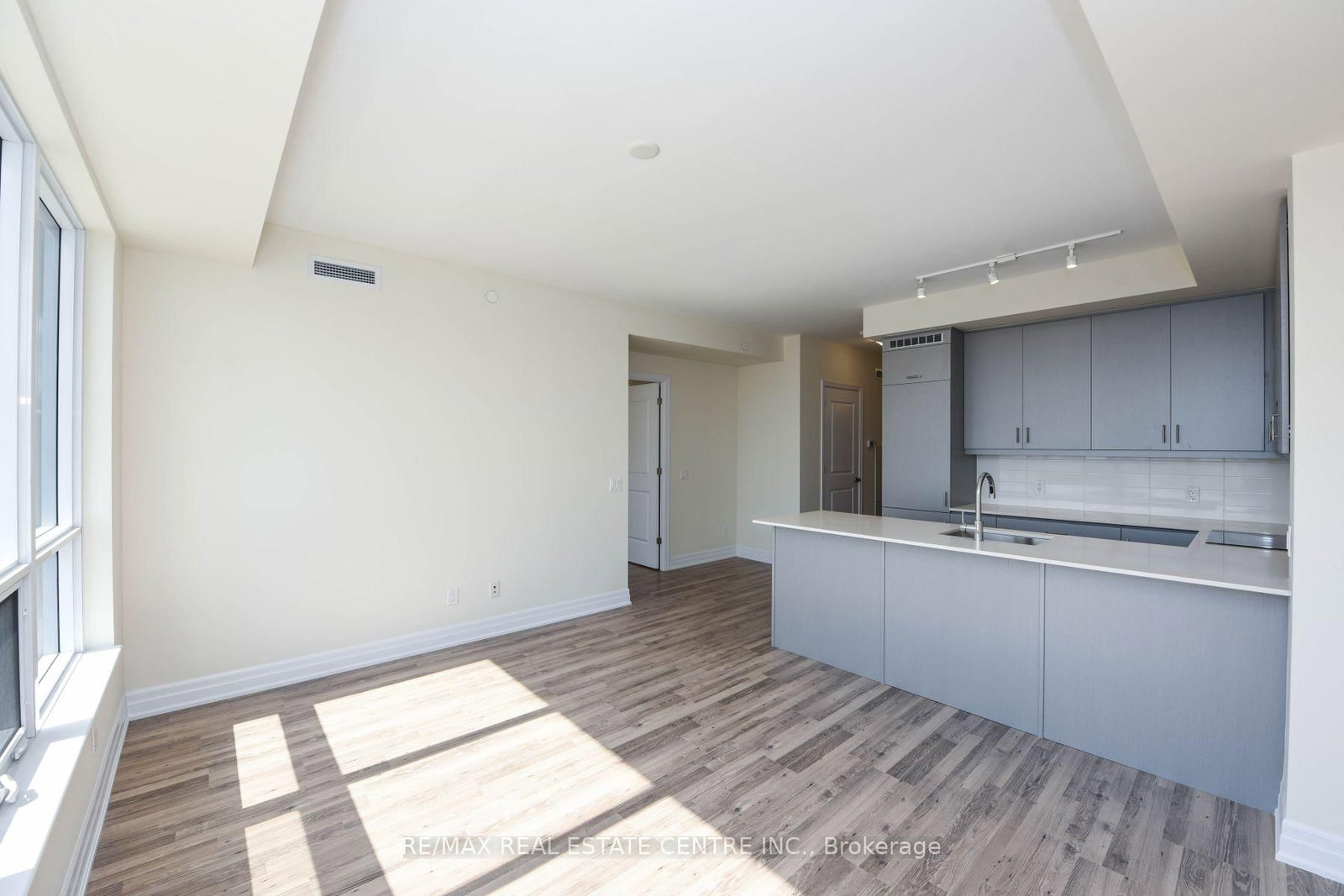 Condo for sale at 508-9075 Jane Street, Vaughan, Ontario, L4K 0L7 - Concord - MLS: N12968772