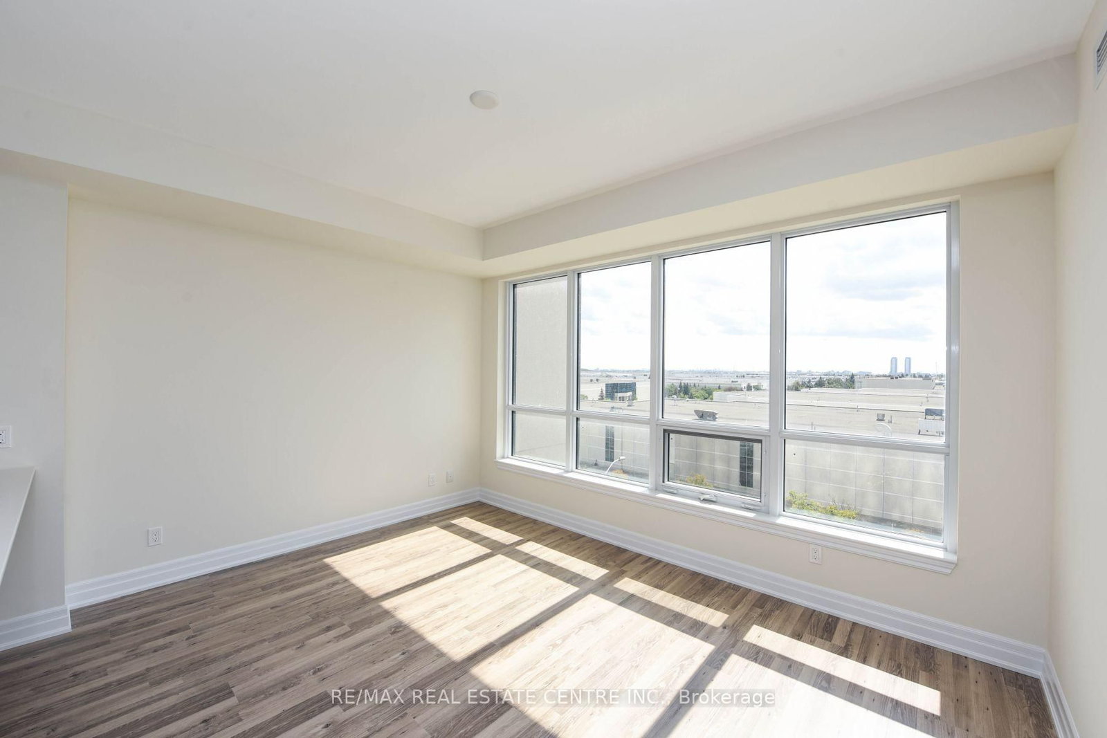 Condo for sale at 508-9075 Jane Street, Vaughan, Ontario, L4K 0L7 - Concord - MLS: N12968772
