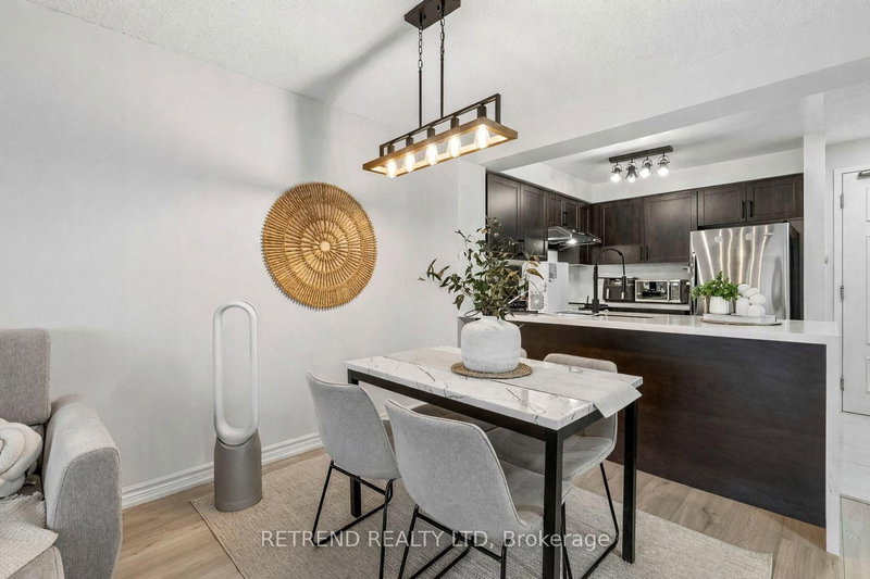 602 - 310 Red Maple Rd, Richmond Hill, L4C 0T7 | Image 3