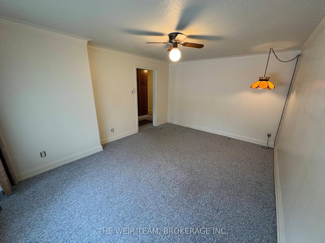 32 Meadowview Avenue