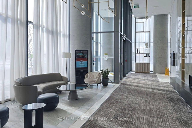 1012 - 5 Buttermill Avenue