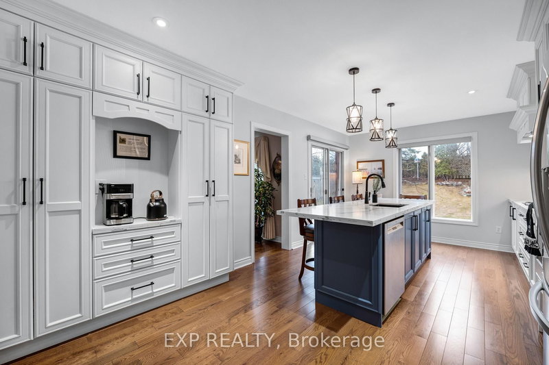 103 Compton Cres, Bradford West Gwillimbury — 12