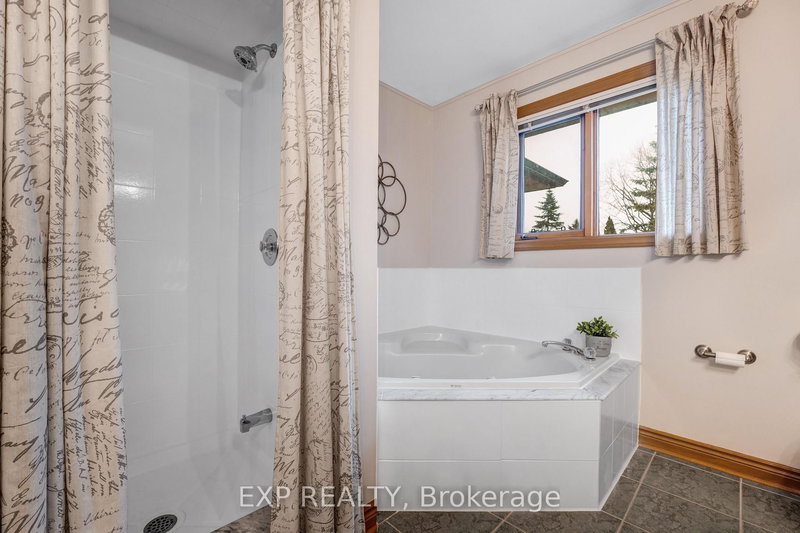 103 Compton Cres, Bradford West Gwillimbury — 27