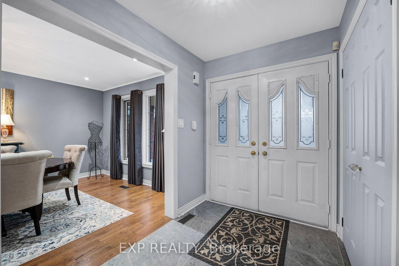 103 Compton Cres, Bradford West Gwillimbury — 4