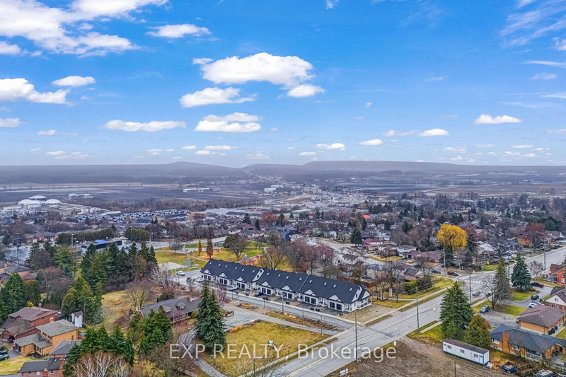 103 Compton Cres, Bradford West Gwillimbury — 45