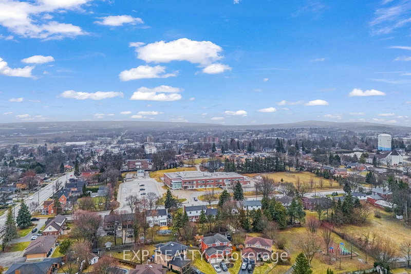 103 Compton Cres, Bradford West Gwillimbury — 47