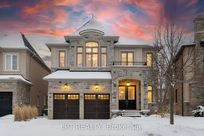 113 Burns Blvd, King, L7B 0M5 | Image 2